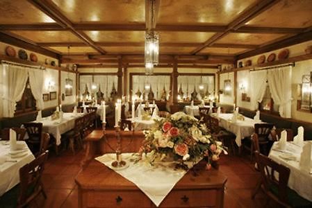 Hotel-Restaurant Esbach Hof Kitzingen Bagian luar foto