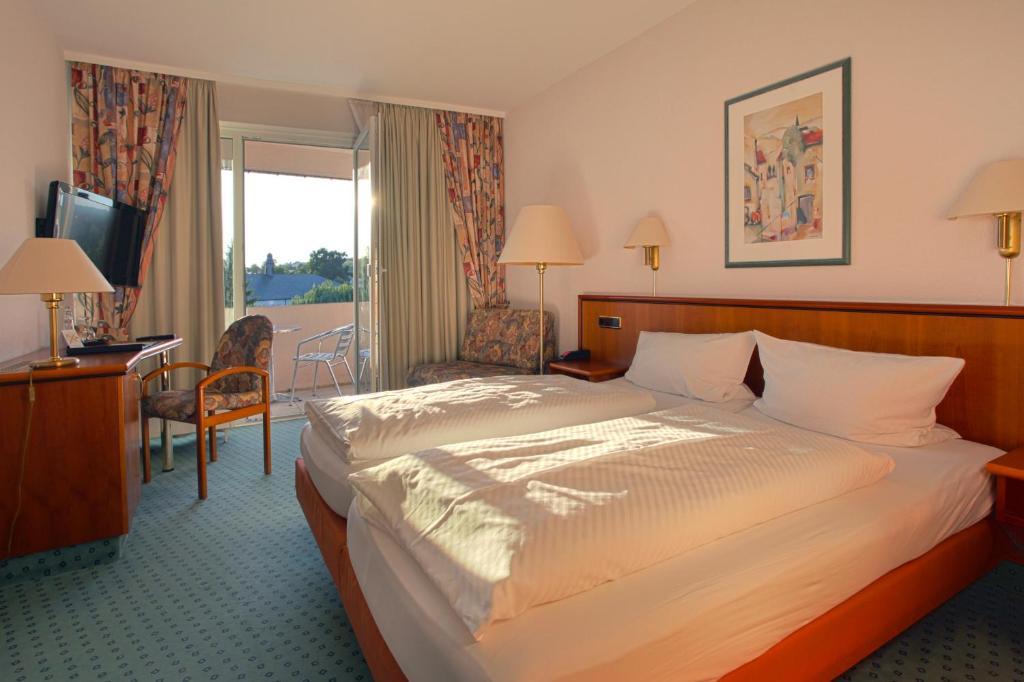 Hotel-Restaurant Esbach Hof Kitzingen Ruang foto